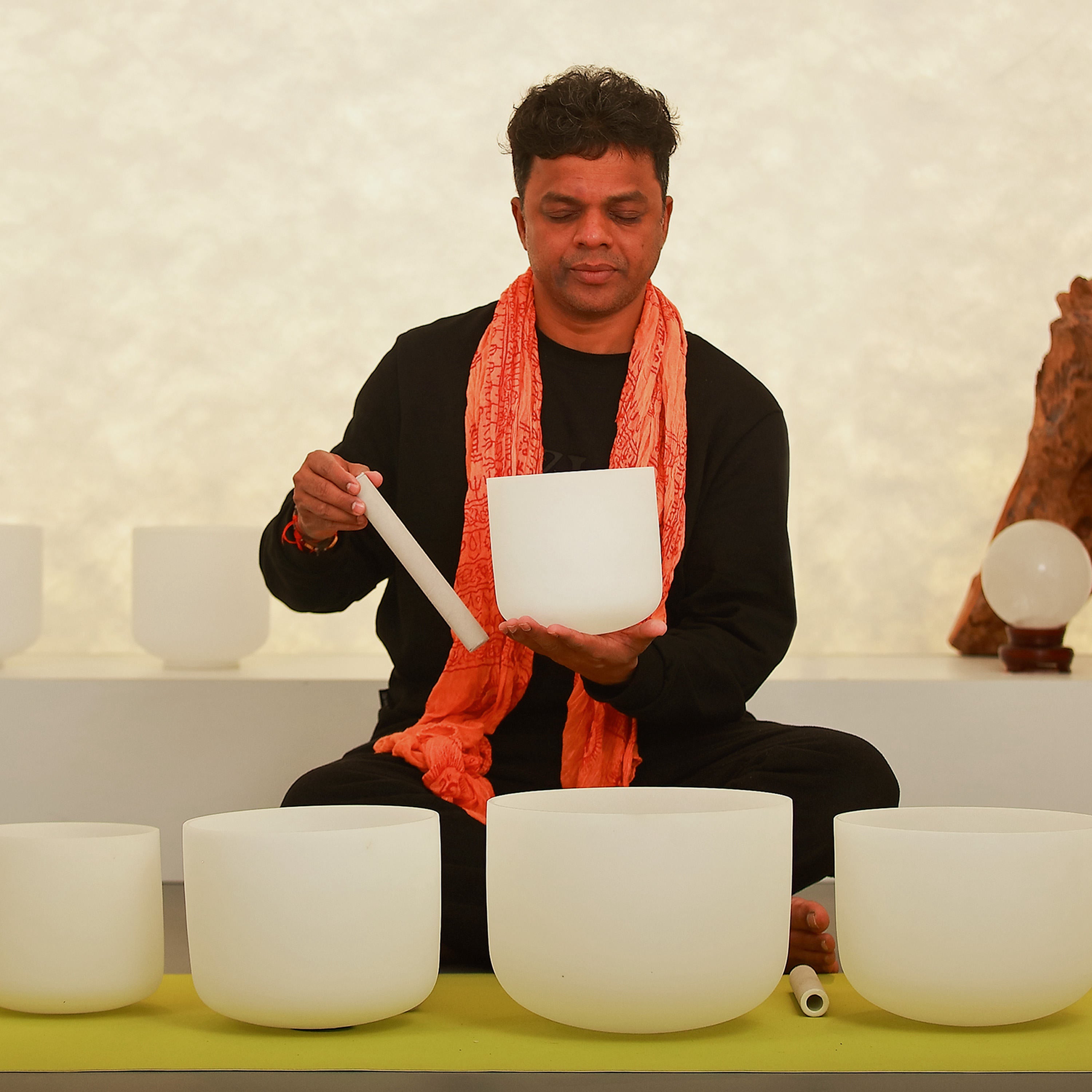 TOPFUND Chakra Set of 7 Crystal Singing Bowls 6-12 inch - TOPFUND Crystal Singing Bowl